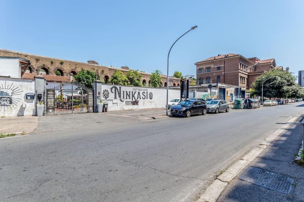 Apartment Ninkasi Mono Loft Con Vista Sulle Mura Aureliane Rom