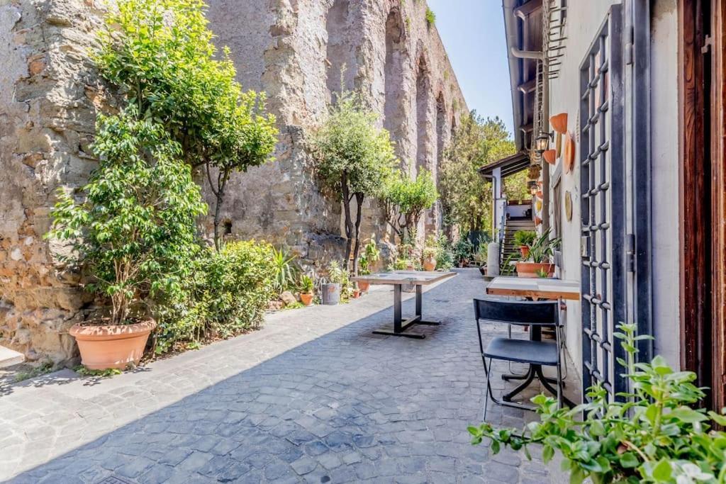 Ninkasi Mono Loft Con Vista Sulle Mura Aureliane Apartment Rom